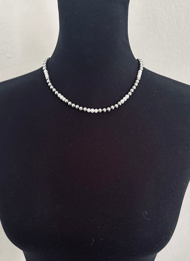 18" Freshwater Pearl and "Navajo Style" Pearl Necklace
