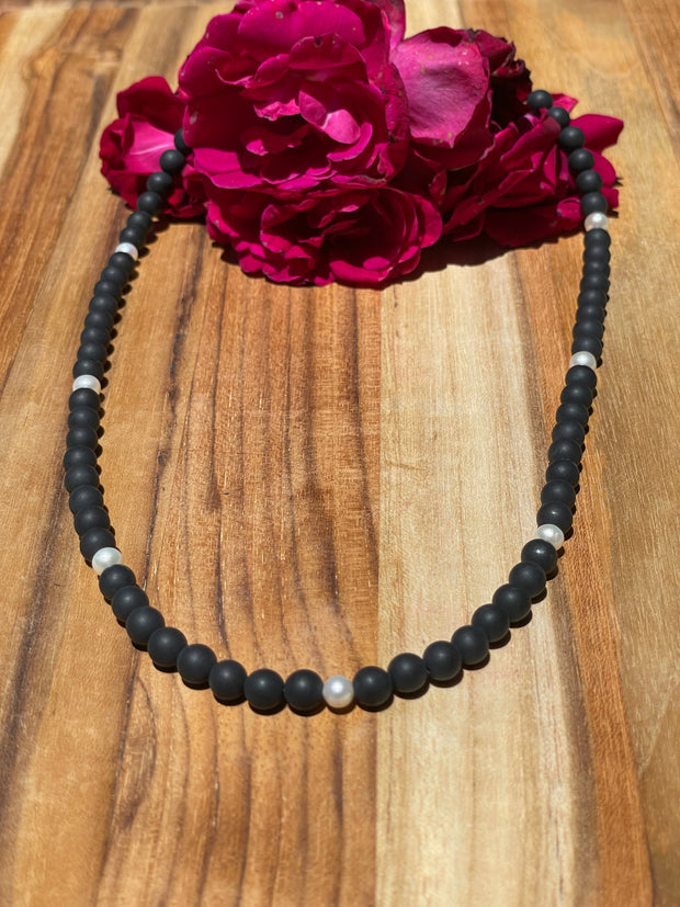 18" Matte Onyx and Freshwater Pearl Necklace